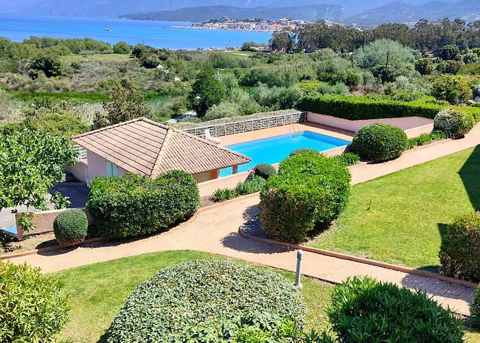 Privee Suarella Apartament *